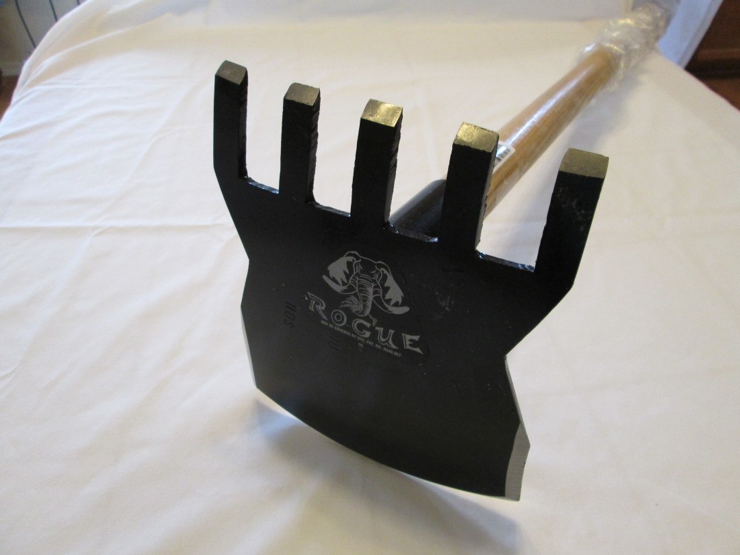 70HR 7″ Hoe/Rake Rogue Hoe Distributing, LLC